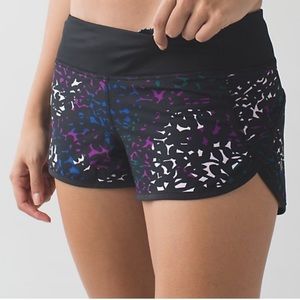 Lululemon speed up shorts 2.5”